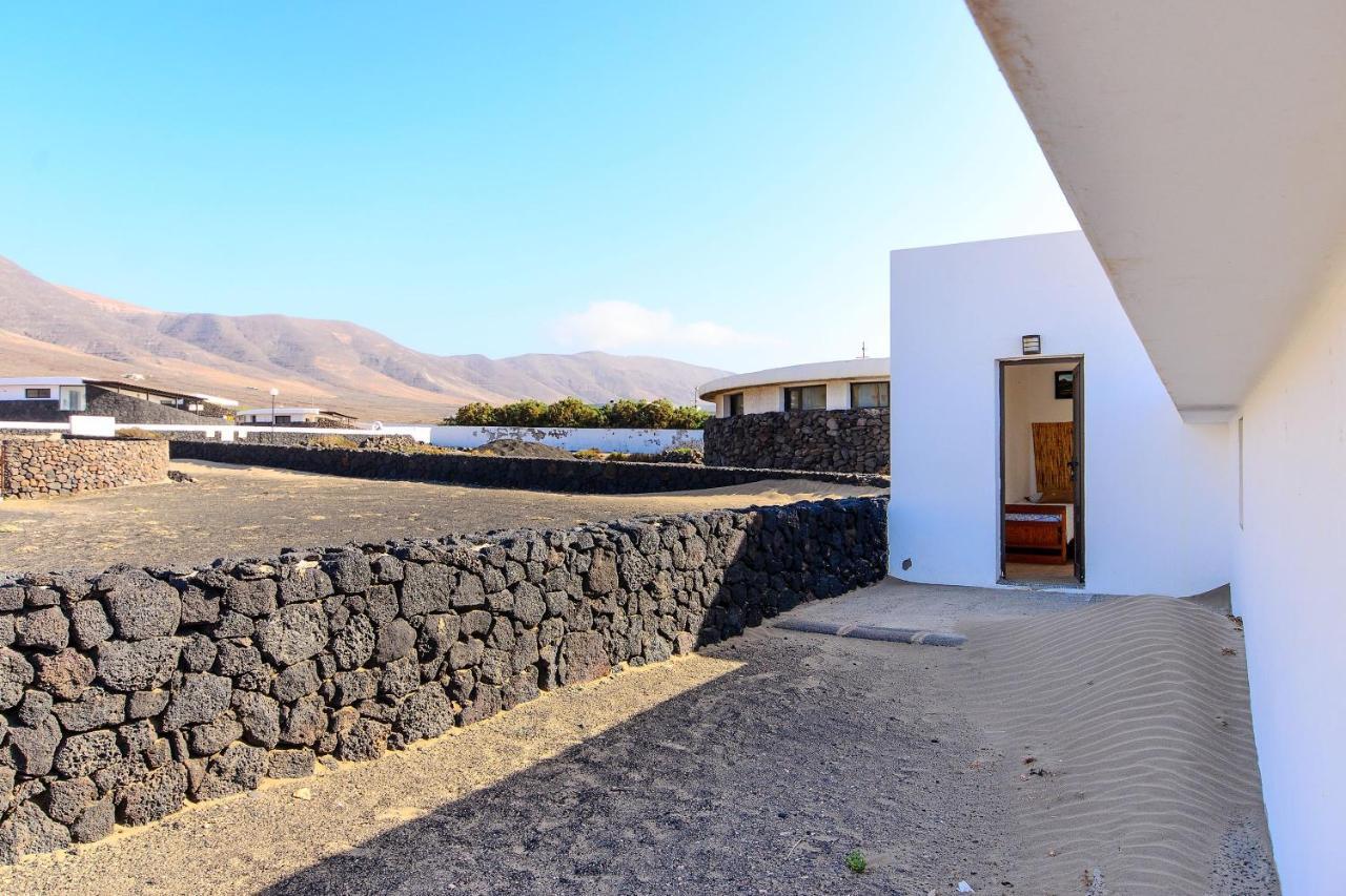 Famara Beach Apt Exterior photo